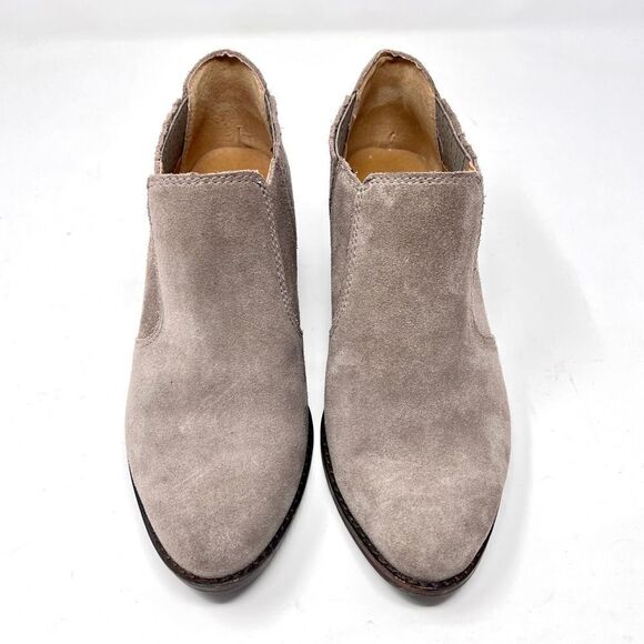 Lucky Brand Folley Taupe Suede Leather Pull On Low Block Heel Bootie 7.5 - Picture 2 of 11